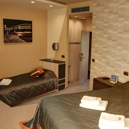 Garni Vigor - Ev Station Otel