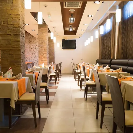 Garni Vigor - Ev Station Hotel 2*