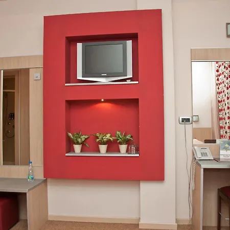 Garni Vigor - Ev Station 2*