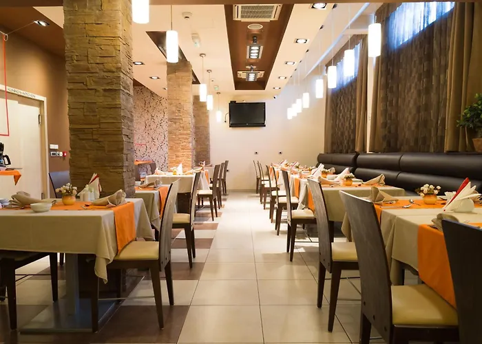 Garni Vigor - Ev Station Hotel 2*