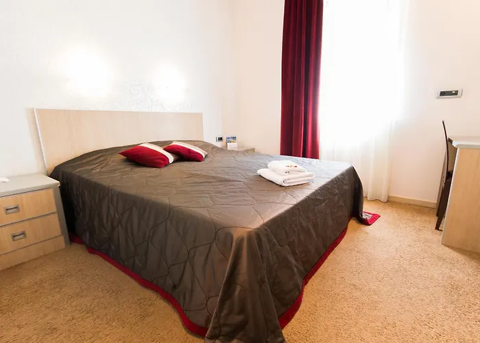 Garni Vigor - Ev Station 2* Novi Sad