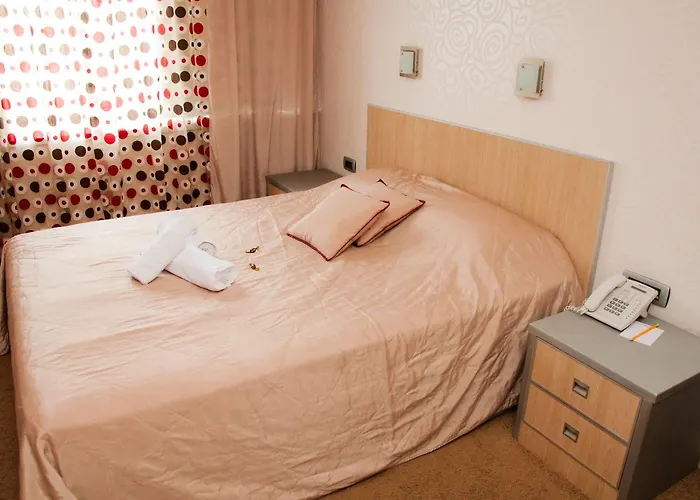 Garni Vigor - Ev Station Hotel 2*